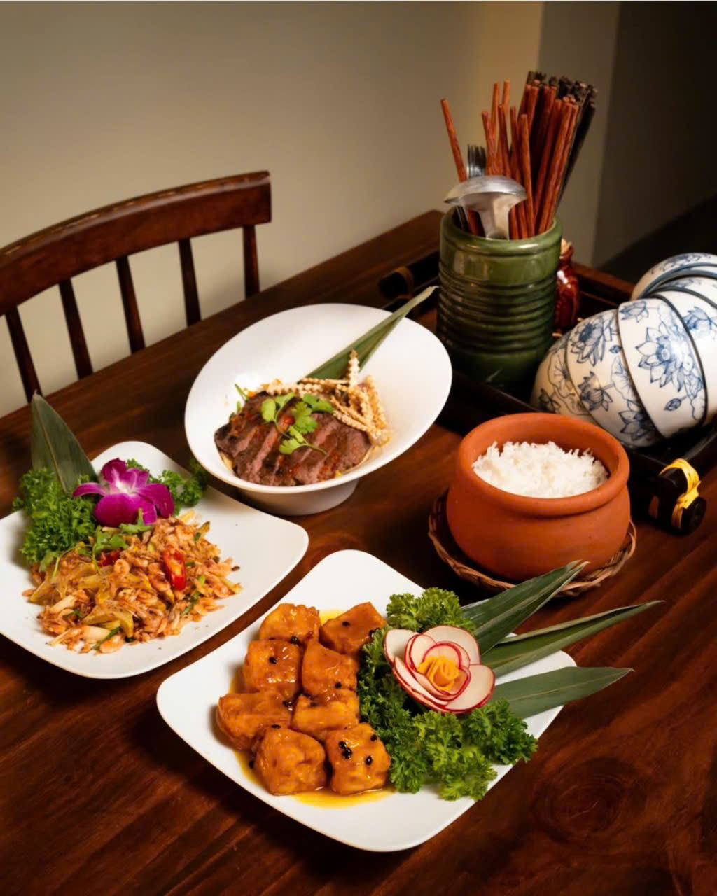 Bàn Tiệc Món Việt